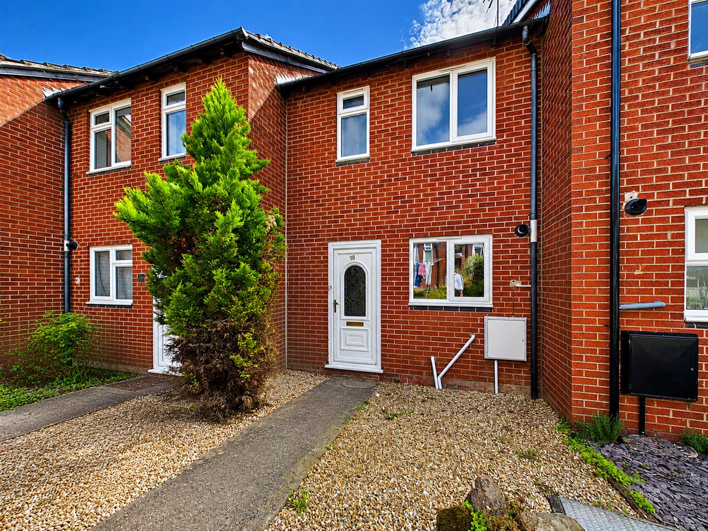 18 Ravenscourt Walk, Shrewsbury, SY3 8ZF To Let